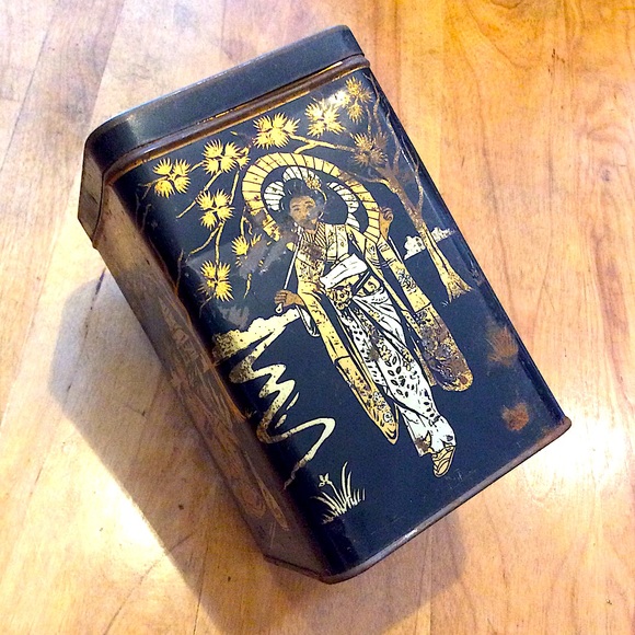 Vintage Tea Canister - Picture 5 of 7